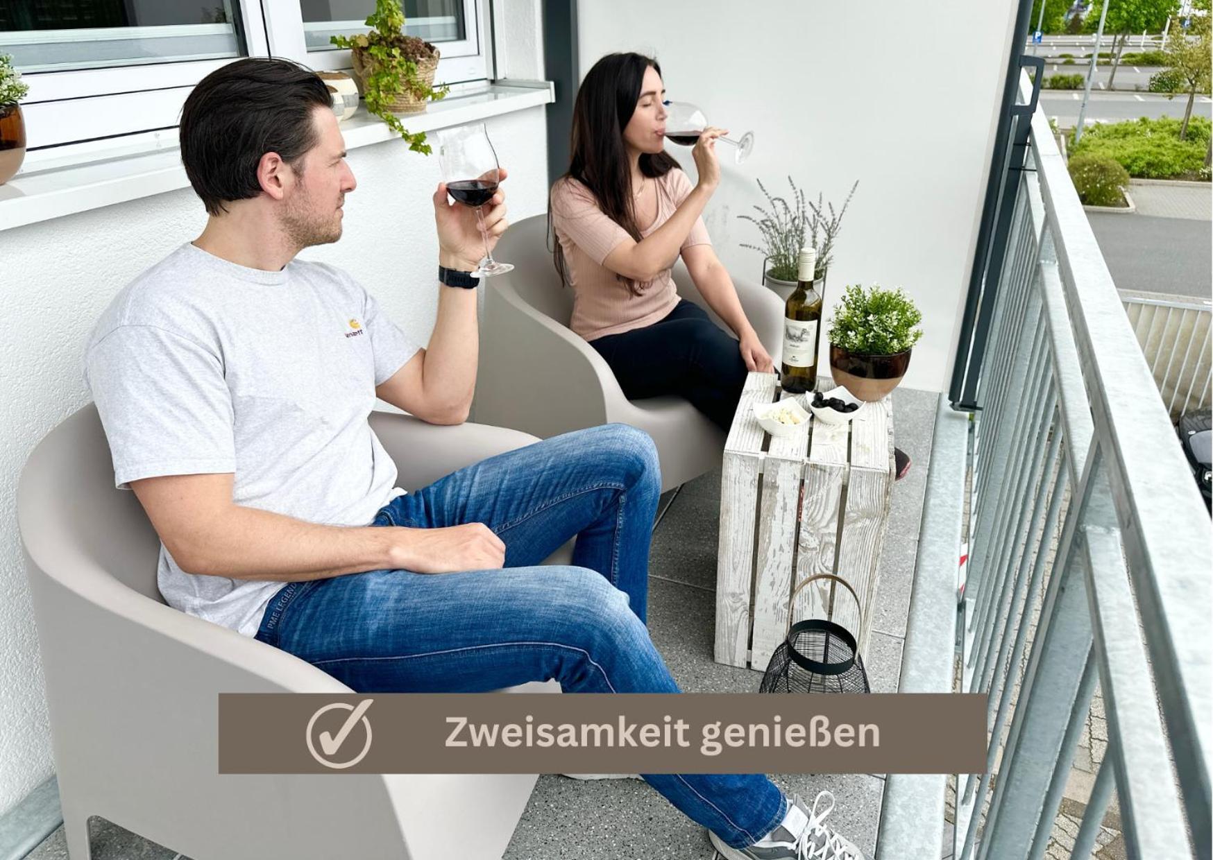 Special - Stadtnah, Balkon, Parkplatz, E-ladestation, Gitterbox Fuer Fahrraeder, Fitnessstudio * Кобленц
